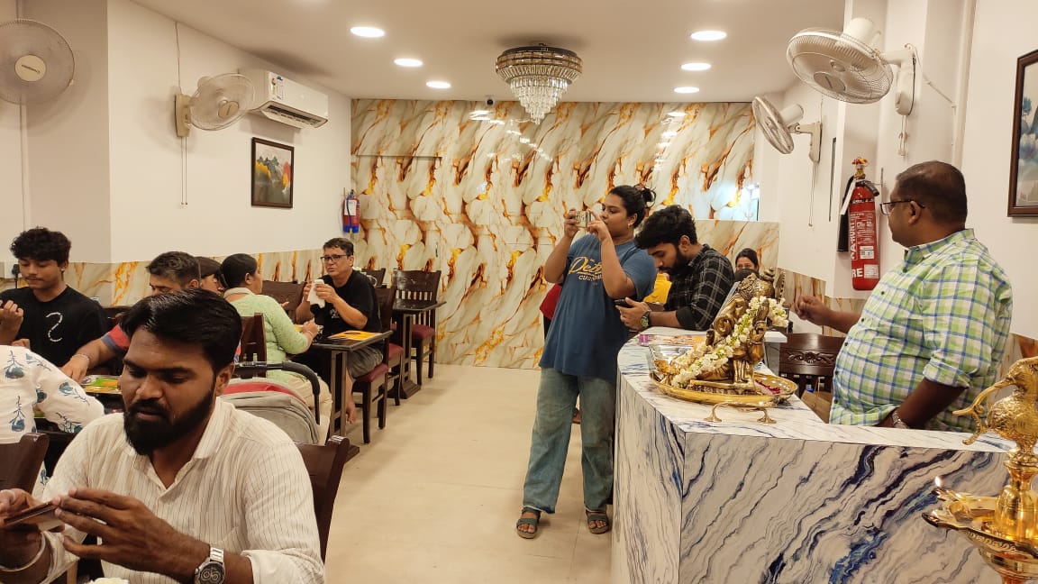 Traditional décor with flowers